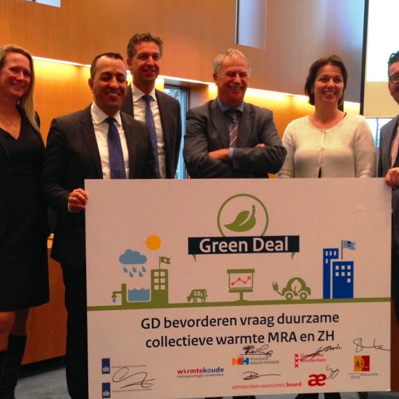 AEB tekent Green Deal regionaal warmtenet Amsterdam